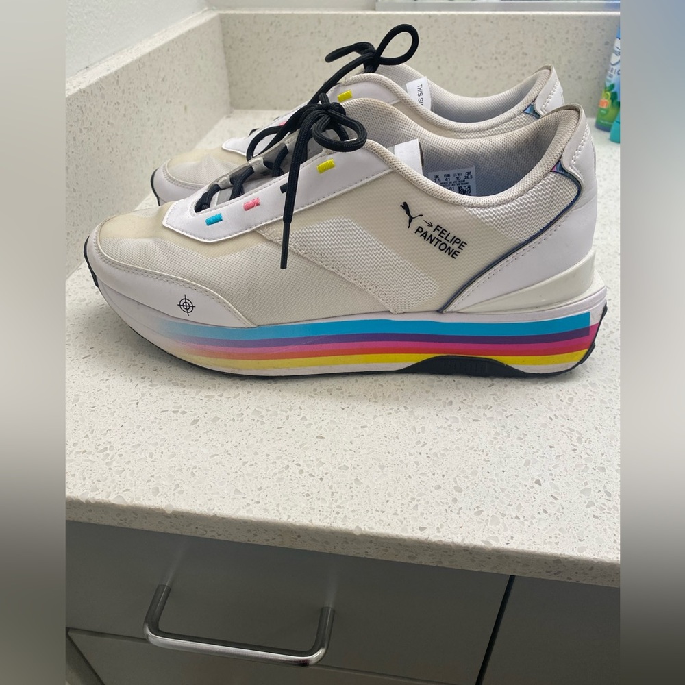 PUMA FELIPE PANTONE EDITION SIZE 10 WOMEN